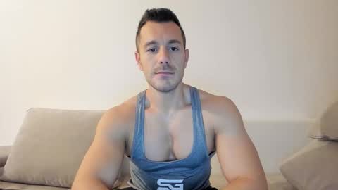 roberto4ever online show from 10-28-25, 05:11