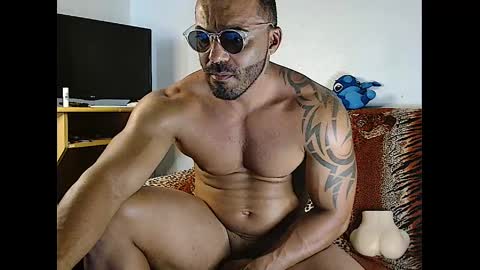 BRAZILIAN BOY online show from 01-13-25, 06:59