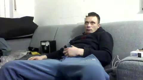 Snapshot of robertxxxpo chatting on 02-16-25, 07:15 Zenek online show from 02-16-25, 07:15