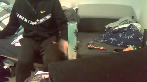 Snapshot of robertxxxpo chatting on 11-22-25, 03:05 Zenek online show from 11-22-25, 03:05