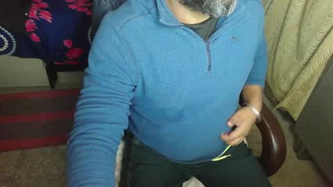 robin online show from 11-28-25, 08:55