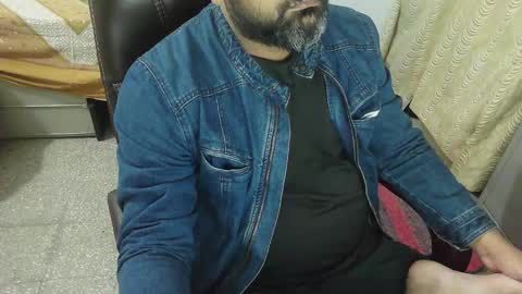 robin online show from 11-30-25, 04:55