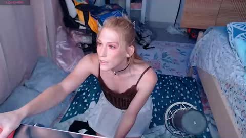 robin_d_teach online show from 11-22-25, 01:59