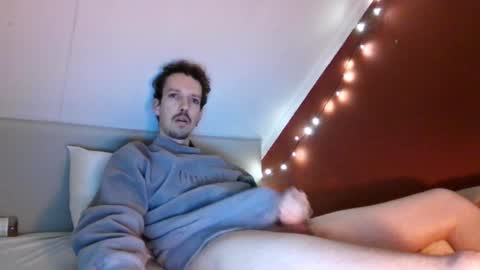 Robin online show from 12-29-24, 06:05