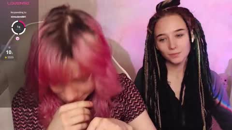 Snapshot of robin_yours chatting on 11-27-25, 02:08 Robin your online show from 11-27-25, 02:08