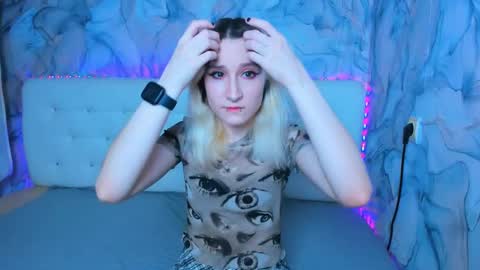 Snapshot of robinkhelless chatting on 02-13-25, 12:43 robin khelless online show from 02-13-25, 12:43
