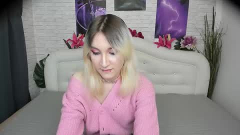 Snapshot of robinkhelless chatting on 02-24-25, 05:00 robin khelless online show from 02-24-25, 05:00