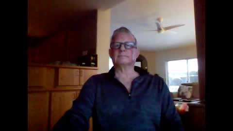 robo0000 online show from 01-10-26, 12:12