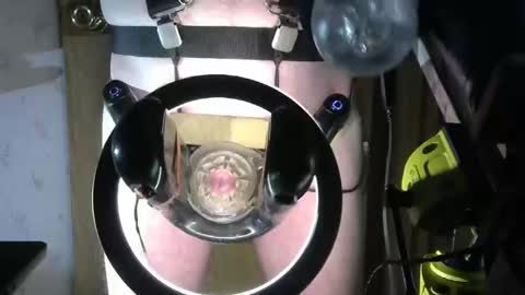 Robodickmilker online show from 02-18-25, 03:31