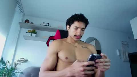 roby_millerr online show from 11-08-25, 03:01