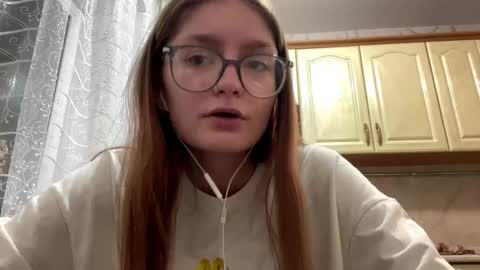 robynsentinella online show from 11-18-25, 10:31