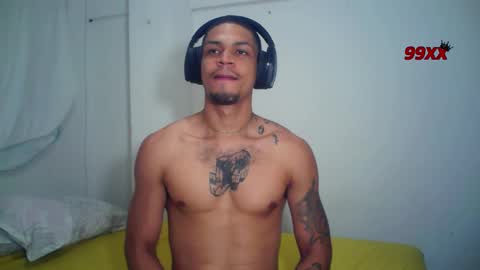 Snapshot of rocco99xx chatting on 02-18-26, 04:58 Rocco online show from 02-18-26, 04:58