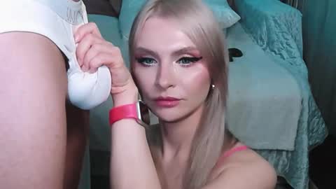 Lina and Den online show from 11-07-25, 09:31