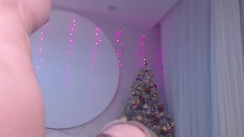 Lina and Den online show from 12-19-25, 06:53