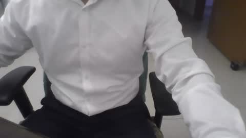 Snapshot of rockysam090 chatting on 12-05-24, 02:33 rockysam090 online show from 12-05-24, 02:33