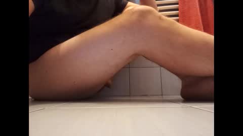 Snapshot of rodriguez81 chatting on 01-03-25, 07:29 F online show from 01-03-25, 07:29