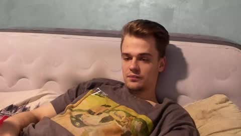 taylor fox online show from 11-22-25, 08:52