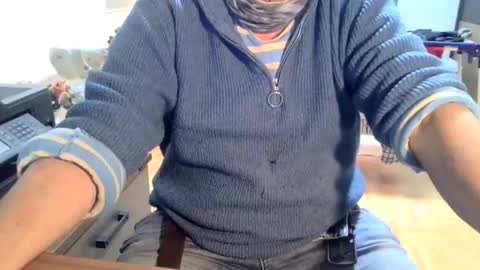 rolandloser1000 online show from 02-04-25, 05:12