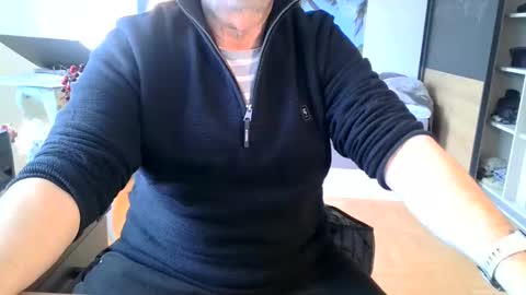 rolandloser1000 online show from 02-21-25, 08:40