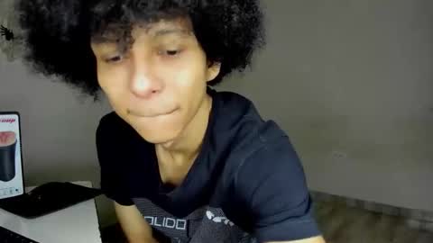 Snapshot of rolling_05 chatting on 12-14-25, 02:50 rolling_05 online show from 12-14-25, 02:50