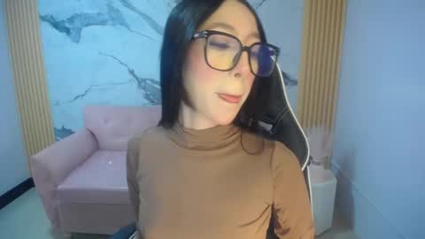 Snapshot of roma_ch1 chatting on 02-28-26, 01:01 Roma online show from 02-28-26, 01:01