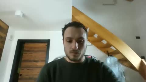 Snapshot of romanz123 chatting on 12-17-25, 01:39 romanz123 online show from 12-17-25, 01:39