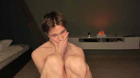 Snapshot of romeo_mercy chatting on 12-02-24, 11:45 Romeo online show from 12-02-24, 11:45