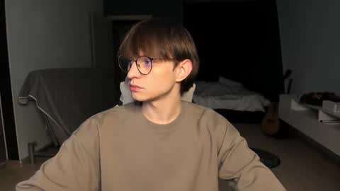 Snapshot of romeo_mercy chatting on 01-15-26, 12:43 Romeo online show from 01-15-26, 12:43