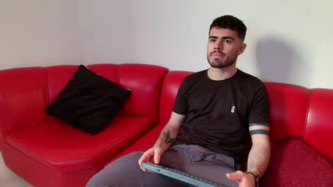 Snapshot of romeo_sexxx_ chatting on 01-15-25, 11:32 romeo_sexxx_ online show from 01-15-25, 11:32