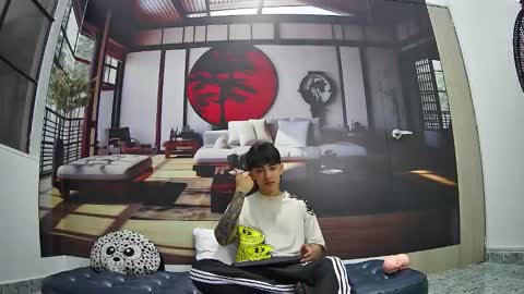 Romeo online show from 09-30-25, 07:41