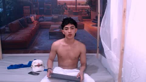 Romeo online show from 10-08-25, 07:44