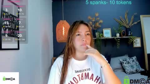 Snapshot of romi01_ chatting on 10-17-25, 06:10 romi online show from 10-17-25, 06:10