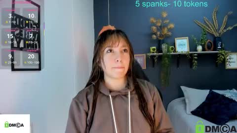 Snapshot of romi01_ chatting on 10-20-25, 07:25 romi online show from 10-20-25, 07:25