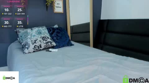 Snapshot of romi01_ chatting on 10-29-25, 08:54 romi online show from 10-29-25, 08:54