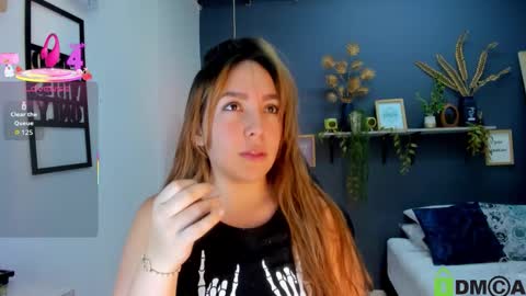 Snapshot of romi01_ chatting on 11-13-25, 07:24 romi online show from 11-13-25, 07:24