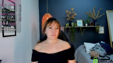 Snapshot of romi01_ chatting on 11-14-25, 07:12 romi online show from 11-14-25, 07:12