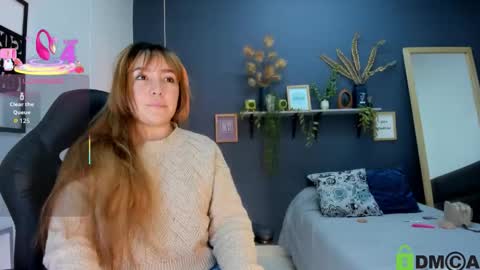 Snapshot of romi01_ chatting on 11-16-25, 08:14 romi online show from 11-16-25, 08:14