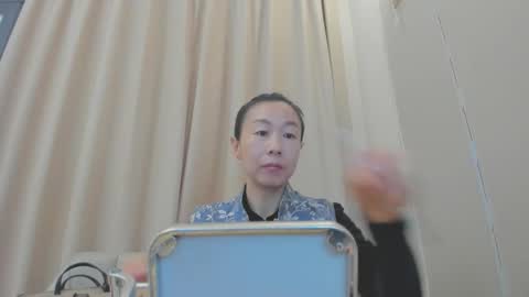 Snapshot of rongrong0329 chatting on 04-08-26, 11:37 sui sui online show from 04-08-26, 11:37