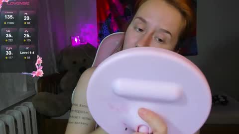 Snapshot of roniya_v chatting on 10-29-25, 02:41 Spicy lady Kristy online show from 10-29-25, 02:41