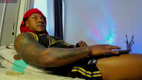 Snapshot of ronnie_777 chatting on 09-08-25, 02:49 Ronnie 777 online show from 09-08-25, 02:49