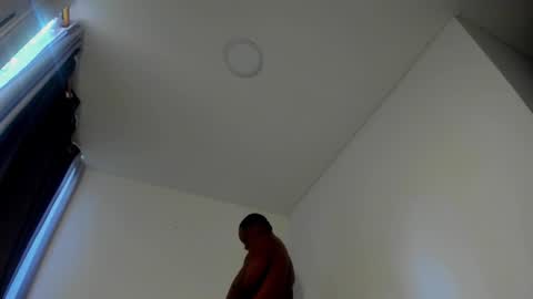 Snapshot of ronnie_777 chatting on 10-26-25, 08:04 Ronnie 777 online show from 10-26-25, 08:04