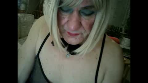 Tina online show from 03-11-25, 11:37