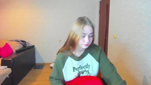 rosalina1690 online show from 12-08-24, 09:41