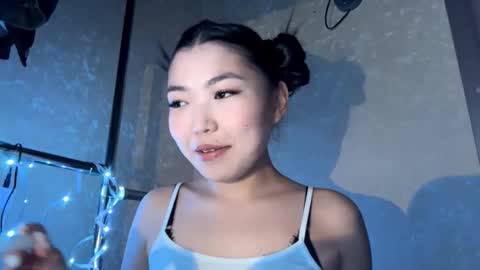 Snapshot of rosalynhandy chatting on 02-21-26, 11:44 Kira online show from 02-21-26, 11:44