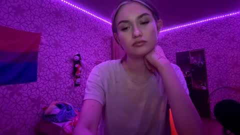 Megan online show from 03-10-26, 04:23