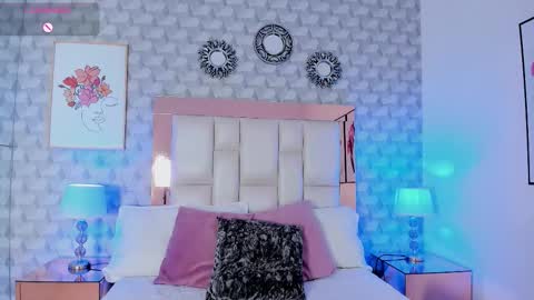 Snapshot of rose_allure chatting on 02-17-26, 11:40 Rose allure online show from 02-17-26, 11:40