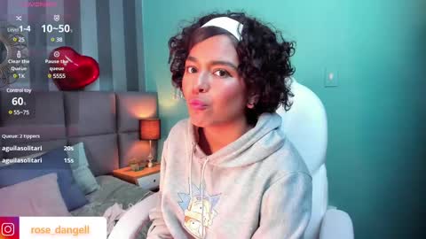 Snapshot of rose_dangel1 chatting on 02-20-25, 01:25 Rose online show from 02-20-25, 01:25