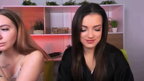 rose online show from 10-24-25, 08:33