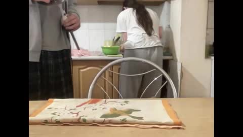 Rose and the Collector online show from 10-12-25, 11:42