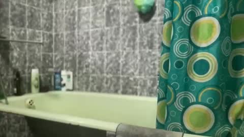 Rose and the Collector online show from 10-21-25, 01:45